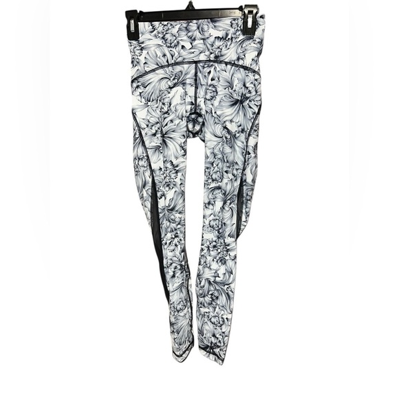Lululemon Floral Mesh Panel Leggings – Size 4 (Rare Print) - Picture 2 of 3
